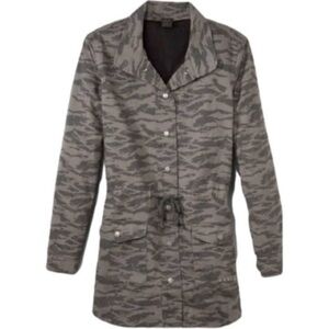 Oakley Tail Wind Jacket in Grey Camo